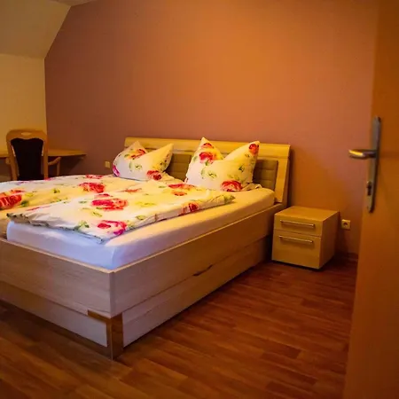 Gaestehaus Schulz Апартаменты *